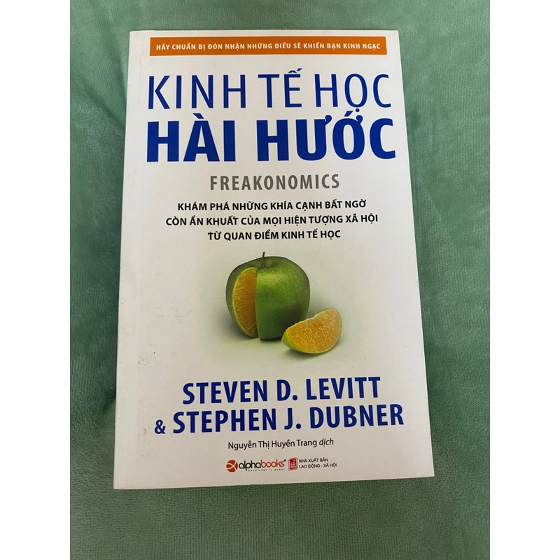 Kinh tế học hài hước 382673