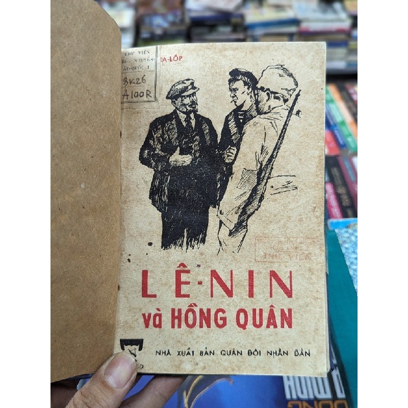 LÊNIN VÀ HỒNG QUÂN - S.I.A-RA-LỐP 141731