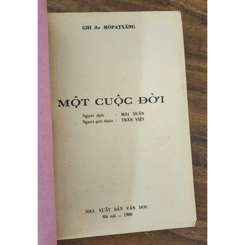 Tiểu thuyết một cuộc đời - Guy De Maupassant (in 1980, 354 trang) 732057