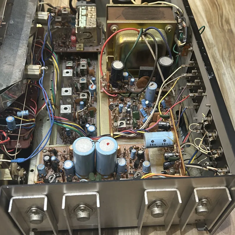 Soundesige 4372 756048