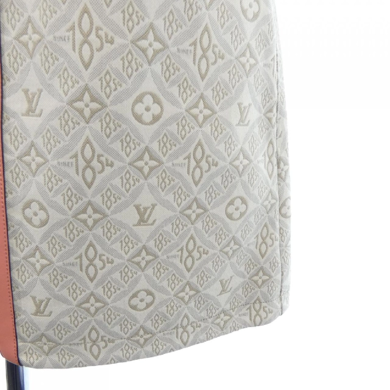 Louis Vuitton LOUIS VUITTON SINCE1854 Viền tương phản FMSK68J77 Váy 648727