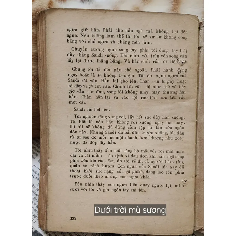 Tiểu thuyết trinh thám cổ điển của Dick Francis: DƯỚI TRỜI MÙ SƯƠNG  703960