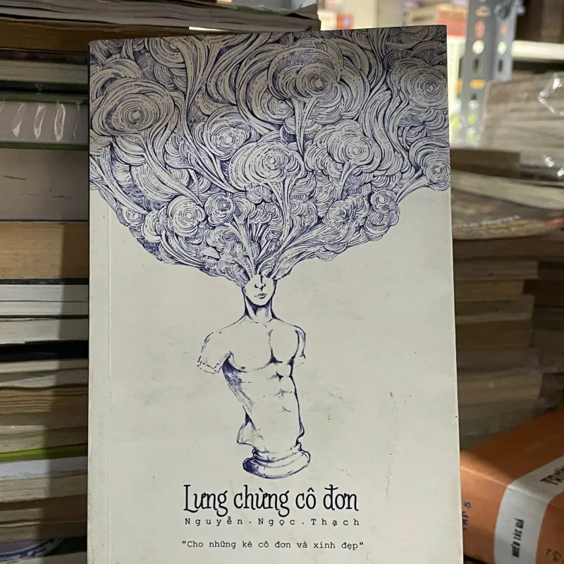 Lưng chừng cô đơn ✨️ 782218