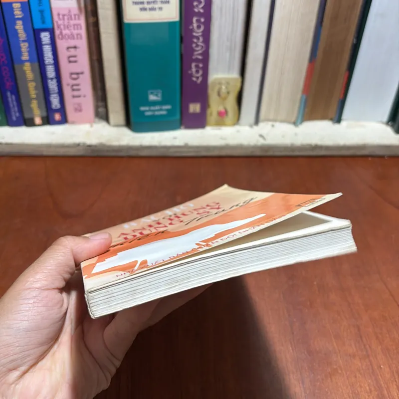 II Lịch Sử: Bác Hồ Với Anh Hùng Dũng Sỹ Miền Trung - 2001 958692