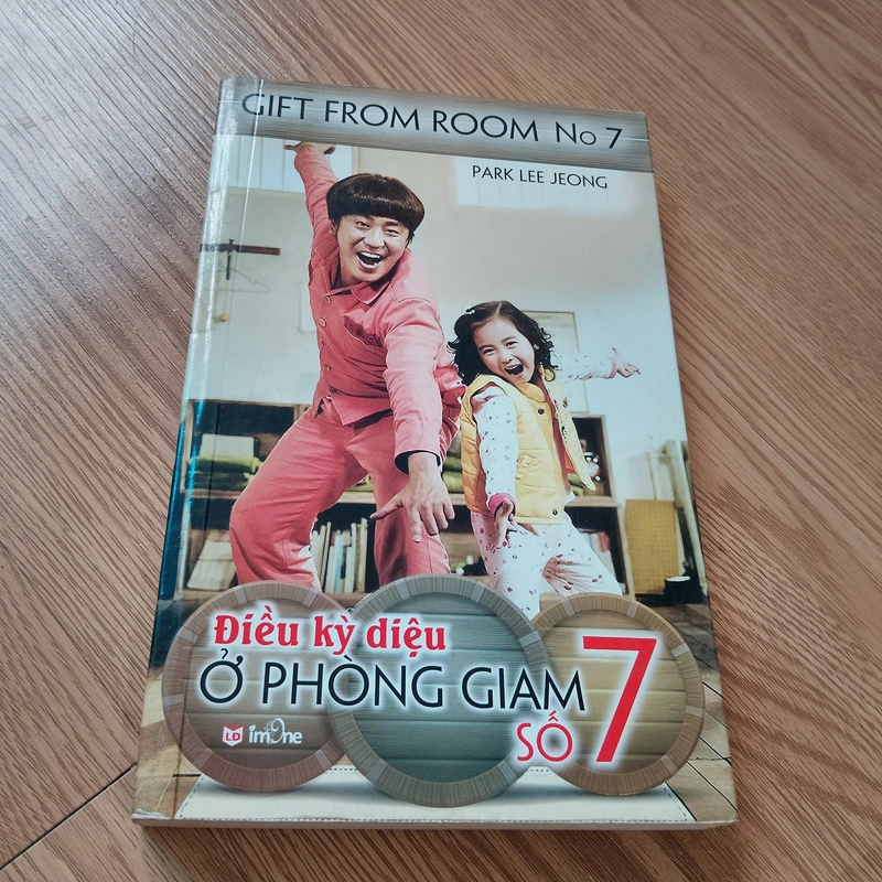 Điều kỳ diệu ở phòng giam số 7 - Park Lee Jeong 476725
