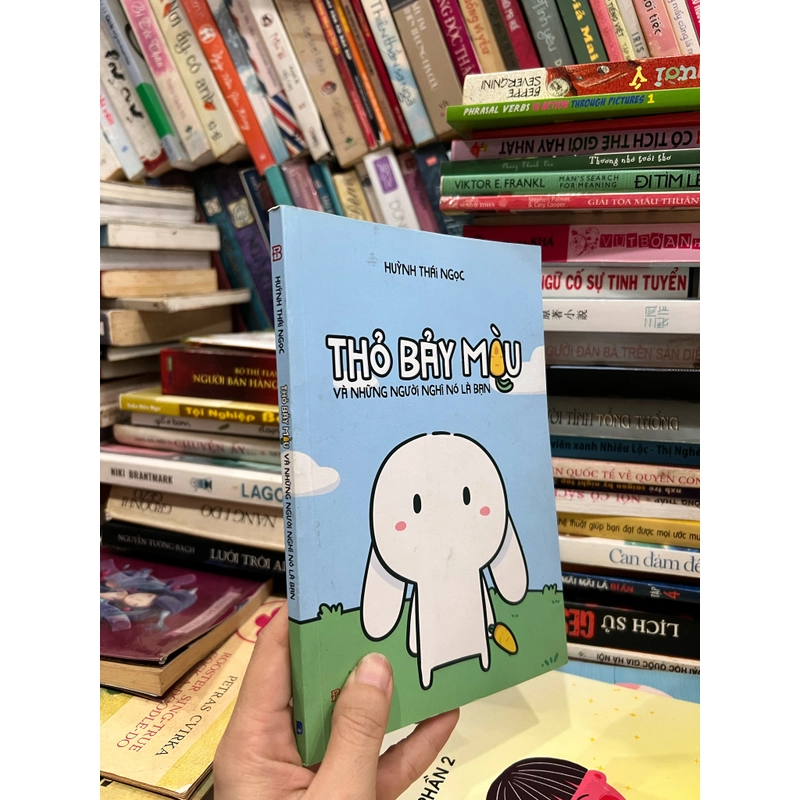 Thỏ bảy màu và những người nghĩ nó là bạn 529205