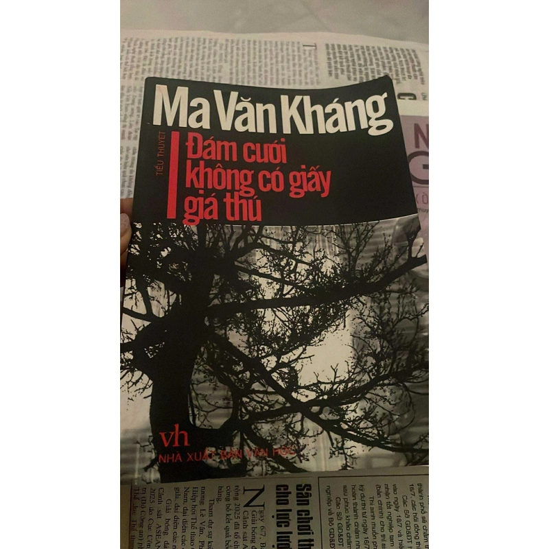 Đám Cưới Không Có Giấy Giá Thú - Ma Văn Kháng, mới 70%, ố vàng (KT) 284260