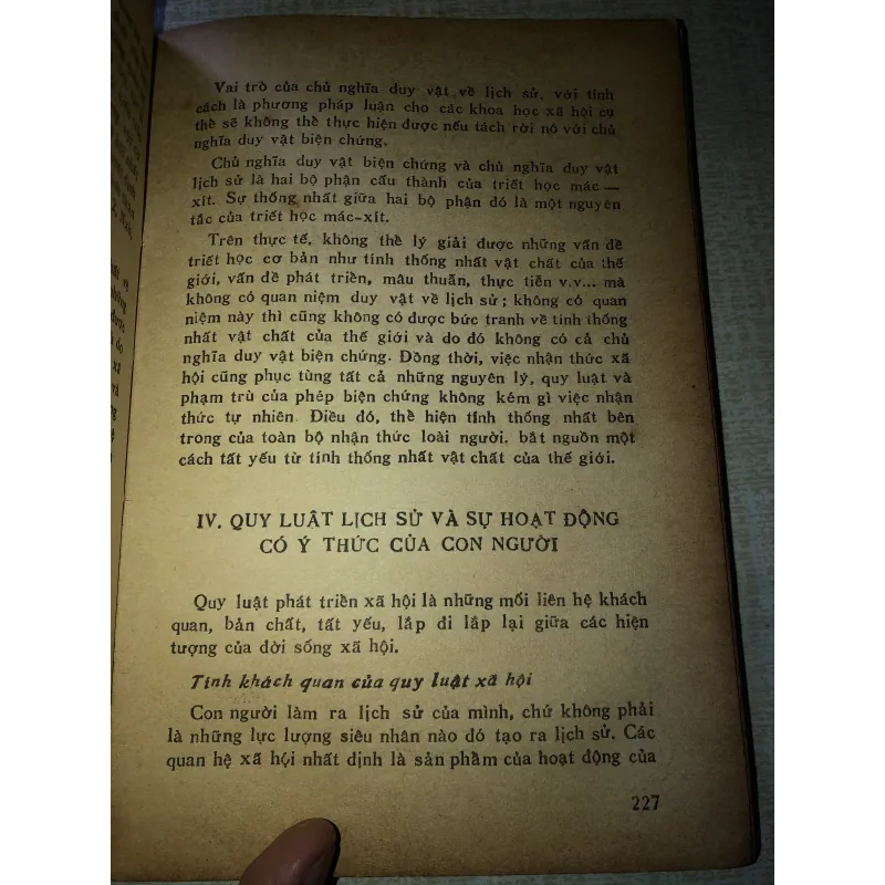 TRIẾT HỌC MÁC-LÊ NIN 970743