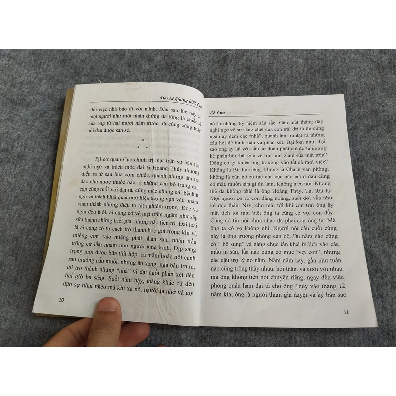 ĐẠI TÁ KHÔNG BIẾT ĐÙA - LÊ LỰU 545860