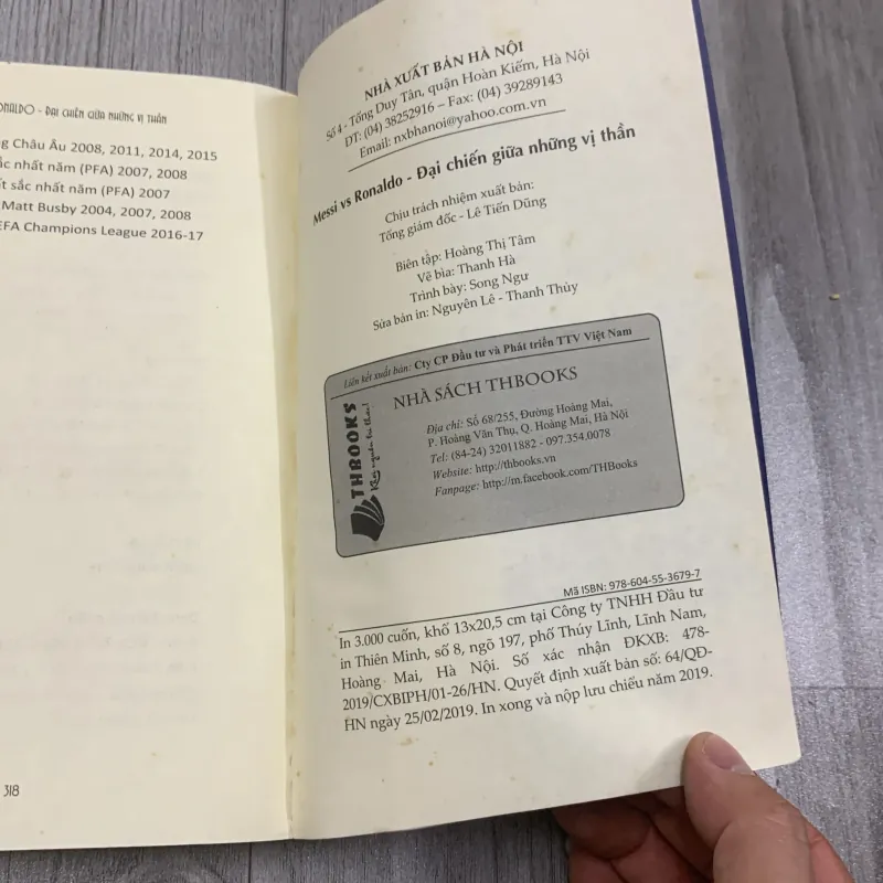 Messi và ronaldo đại chiến giữa những vị thần. 2a4 989631