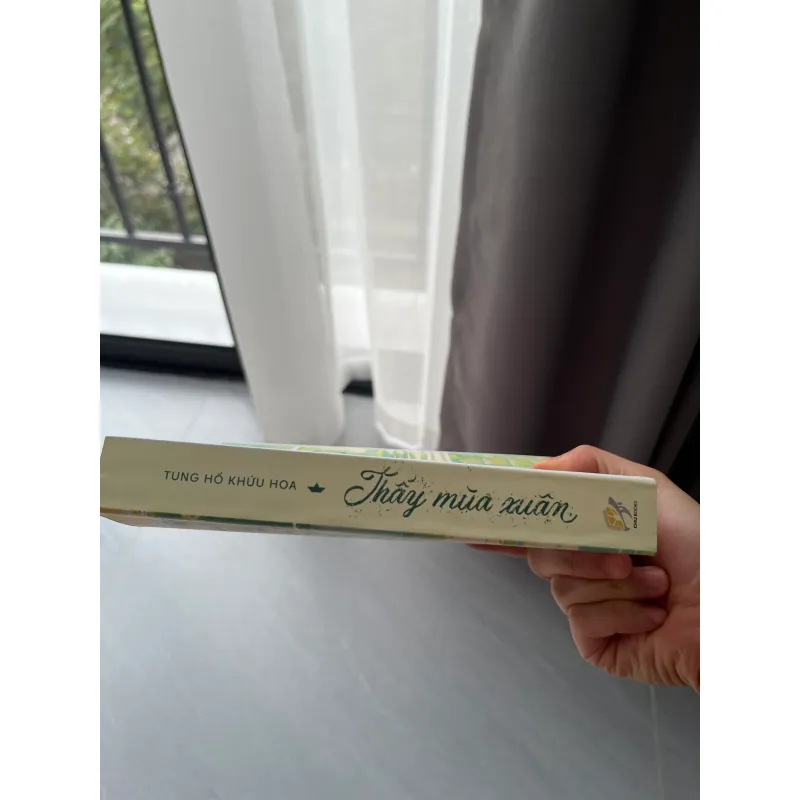 Sách Thay Mùa Xuân - Tung Hộ Khưu Hoa, CeLa Nguyễn, mới full phụ kiện 786764