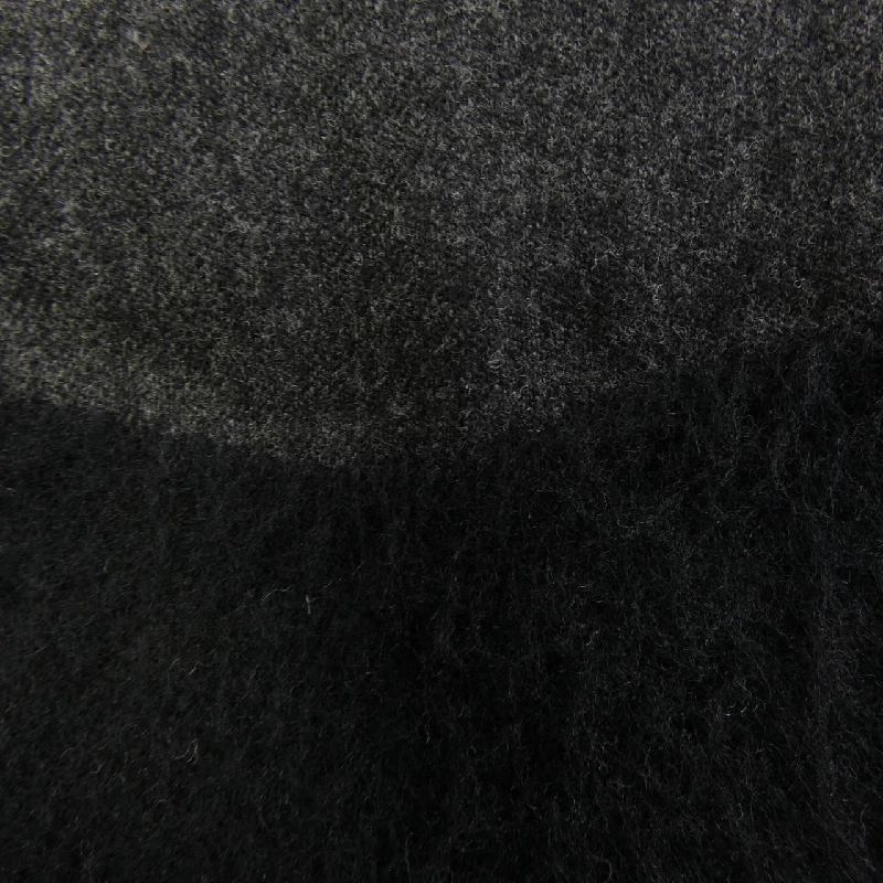 Áo khoác lông vũ MONCLER 643036