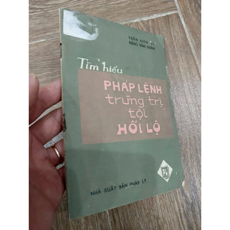 Tìm hiểu Pháp lệnh trừng trị tội hối lộ 977625