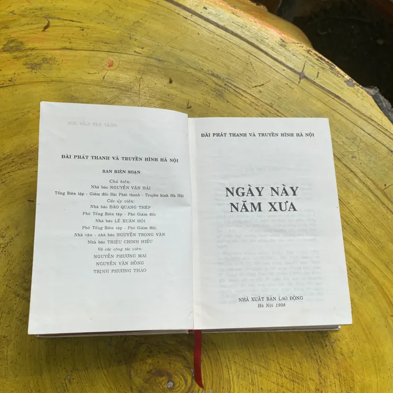 NGÀY NÀY NĂM XƯA - nhà xuất bản lao động 1988 739585