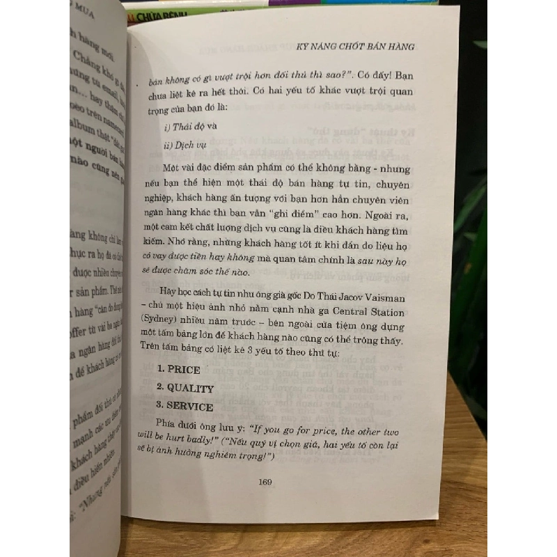Đừng cố gắng bán hãy giúp khách hàng mua - Trịnh Minh Thảo 782198