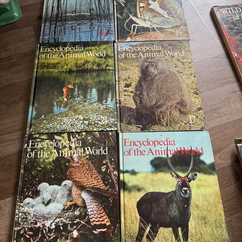 Encyclopedia of the Animal World 734448