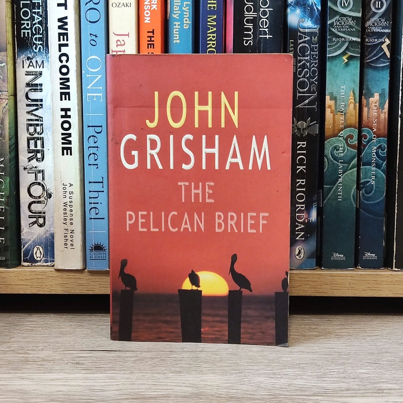 𝑻𝒉𝒆 𝑷𝒆𝒍𝒊𝒄𝒂𝒏 𝑩𝒓𝒊𝒆𝒇 - John Grisham 460221