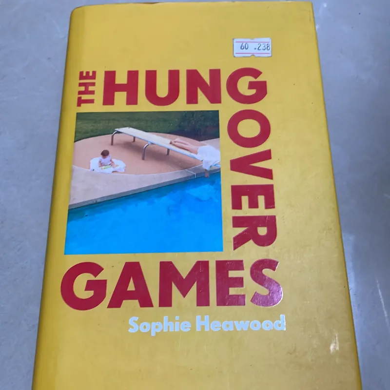 The hungover game - Sophie Heawood 1018775