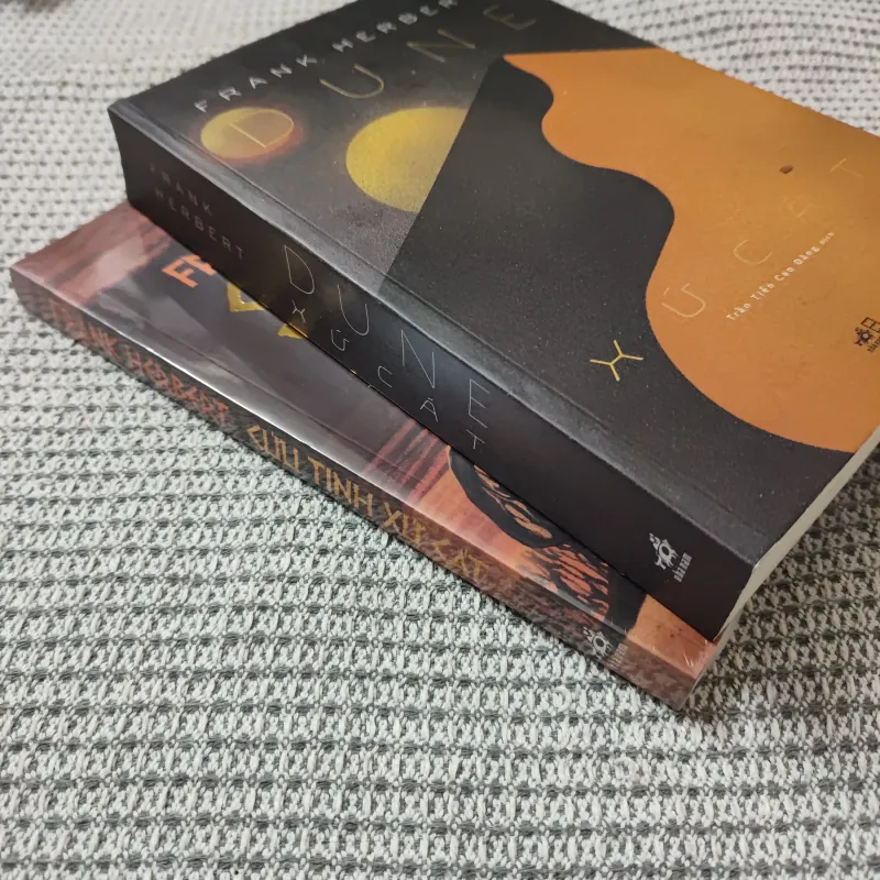 Dune - Xứ Cát & Cứu tinh Xứ Cát - Frank Herbert 1023818
