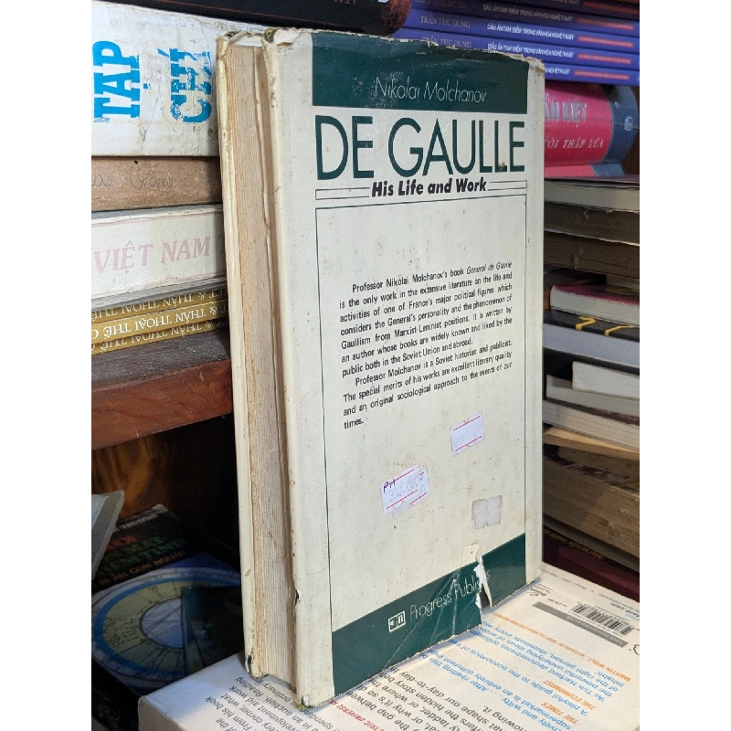 De Gaulle: His Life and Work - Nikolai Molchanov 996567