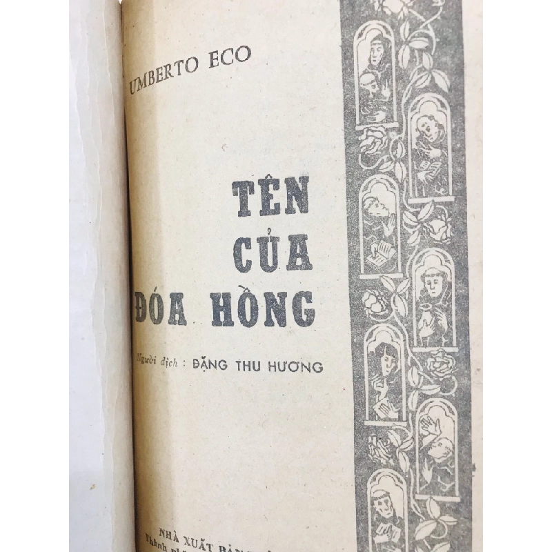 TÊN CỦA ĐÓA HỒNG - UMBERTO ECO 129705