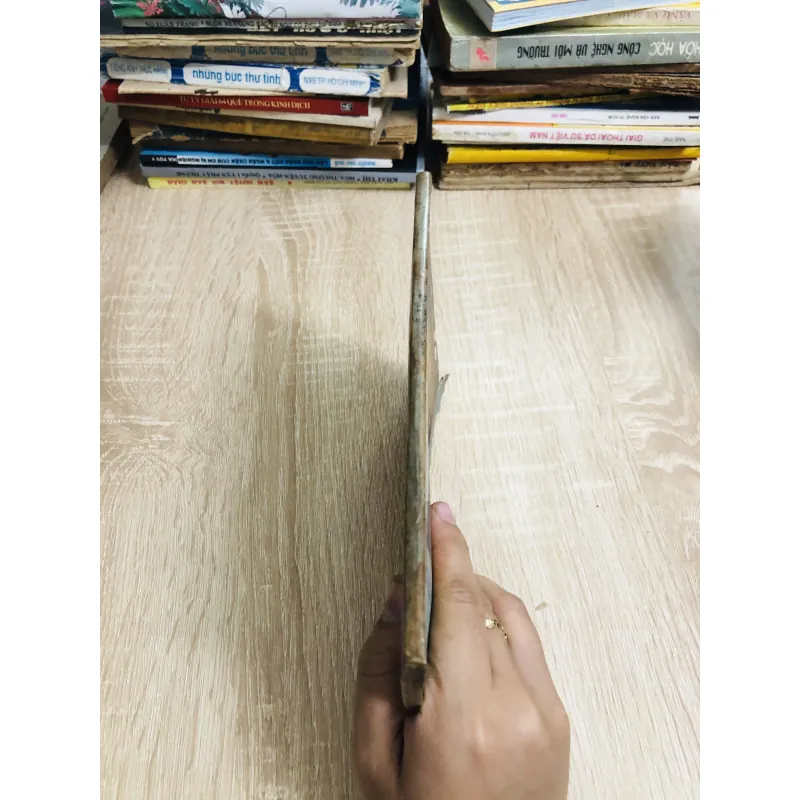 ĐẤT NƯỚC - NXB 1988 928941