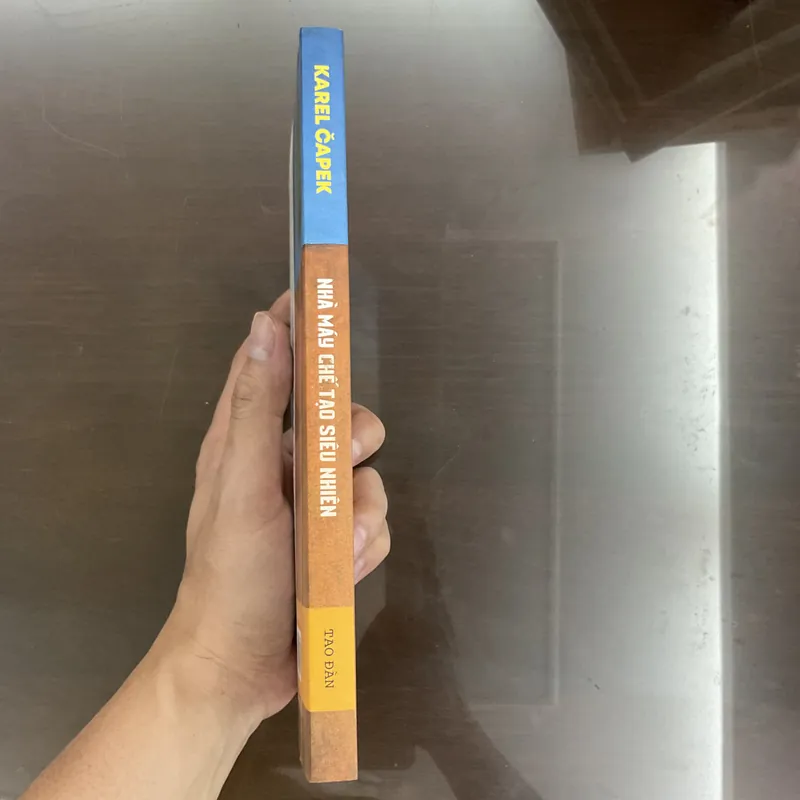 [KHOA HỌC VIỄN TƯỞNG] Nhà máy chế tạo siêu nhiên - Karel Capek 699322