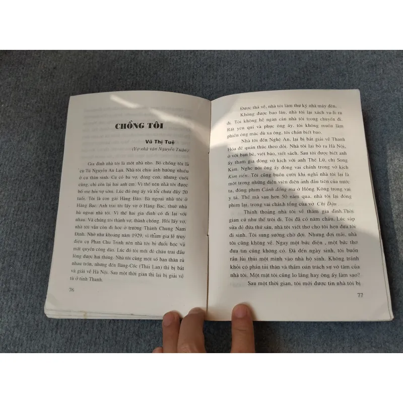 NHÀ VĂN QUA HỒI ỨC NGƯỜI THÂN 727187