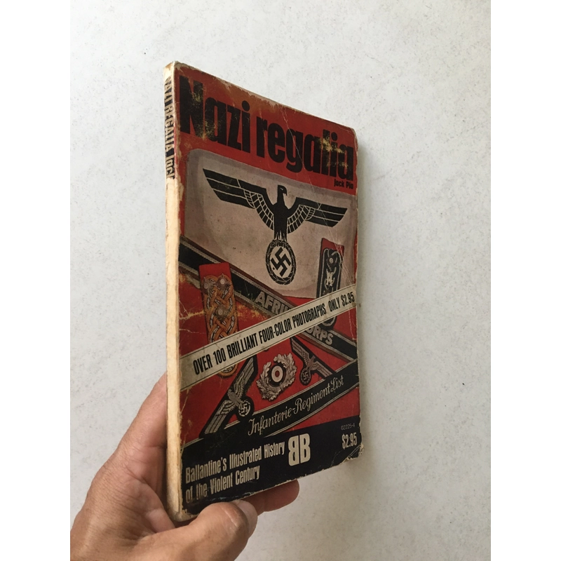 Nazi regalia - Hướng dẫn minh họa về thiết bị quân sự phát xít Đức  545455