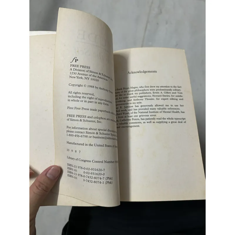 Solitude A return to the Self (real từ amazon) 1026005