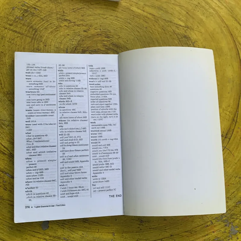 ENGLISH GRAMMAR IN USE- RAYMOND MURPHY-CAMBRIDGE  737115