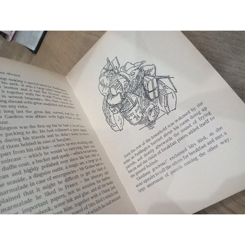 Paddington abroad - Michael Bond 589379