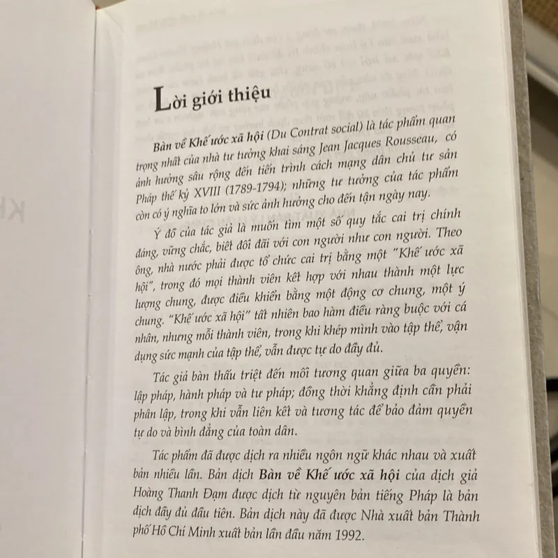 BÀN VỀ KHẾ ƯỚC XÃ HỘI (DU CONTRAT SOCIAL), JEAN JACQUES ROUSSEAU, bản bìa cứng, xb 2006 558828