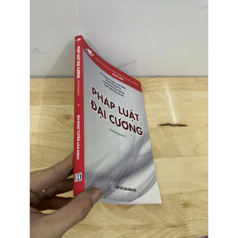 Pháp luật đại cương  752866