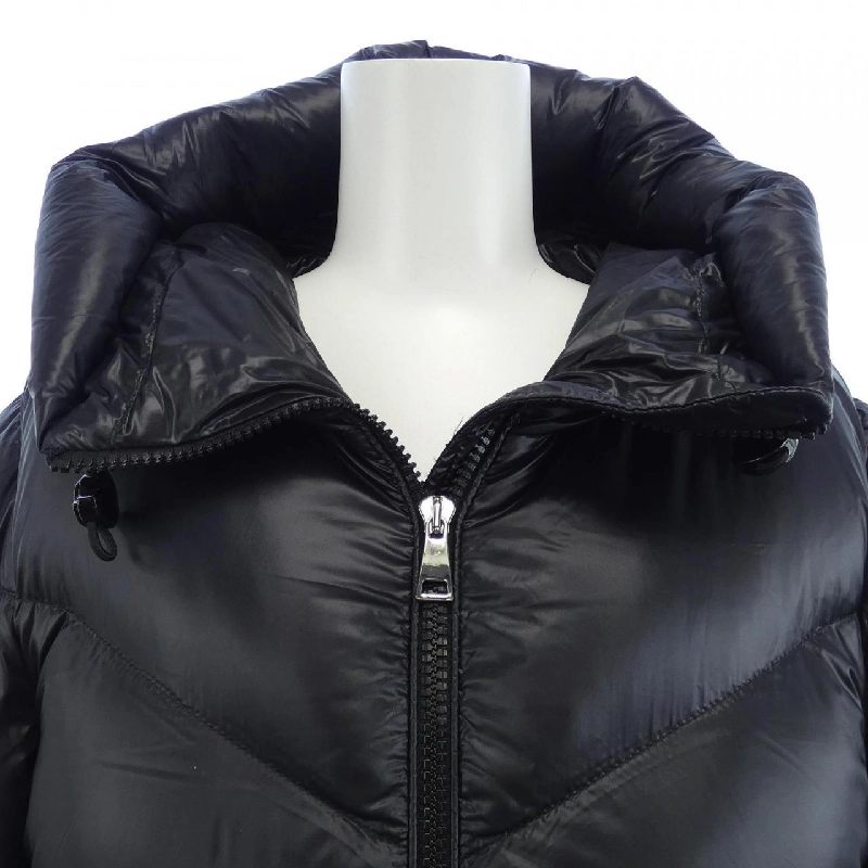 Áo khoác lông vũ MONCLER 633340