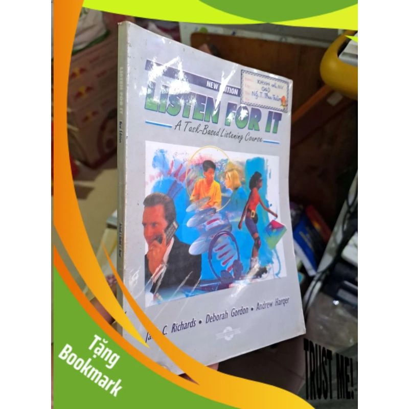 (TẶNG BOOKMARK) Listen for it - Richards - Gordon - Harqer RBK1008 947047
