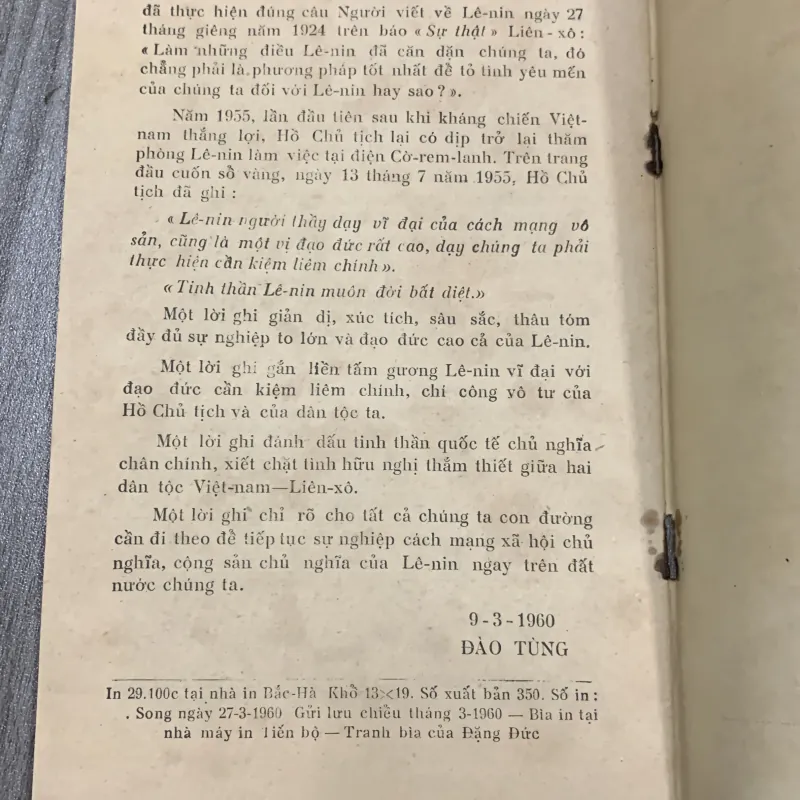Lê nin vĩ đại, bút ký của đào tùng 1960. 10a2 1025703