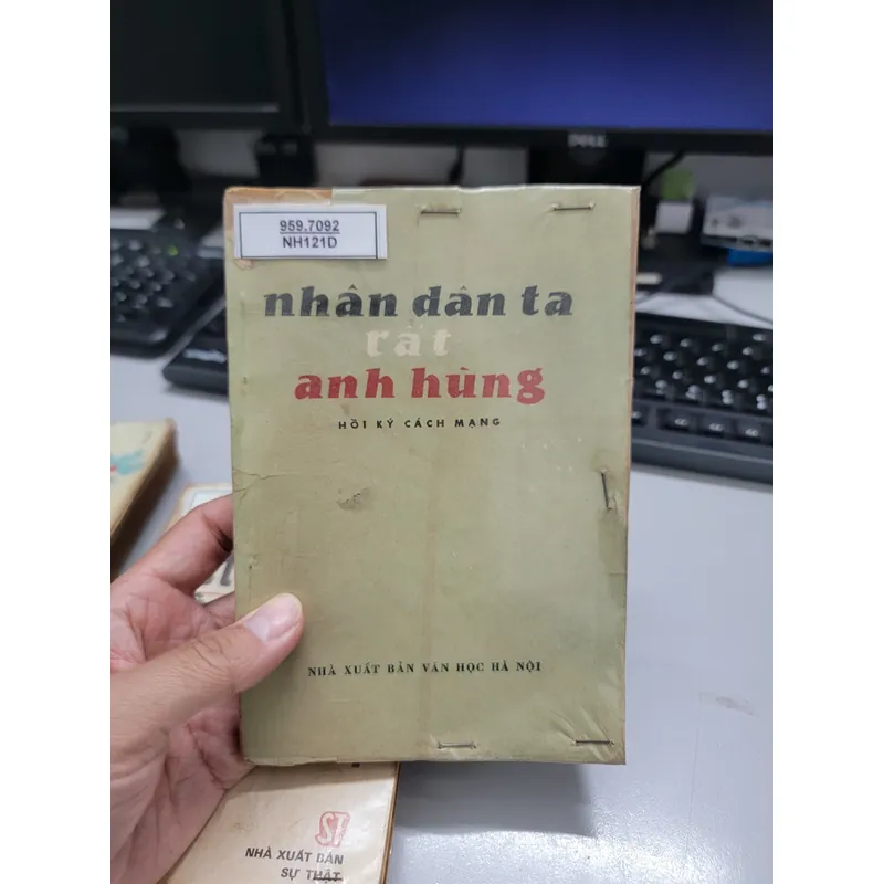 Nhân dân ta rất anh hùng 616628