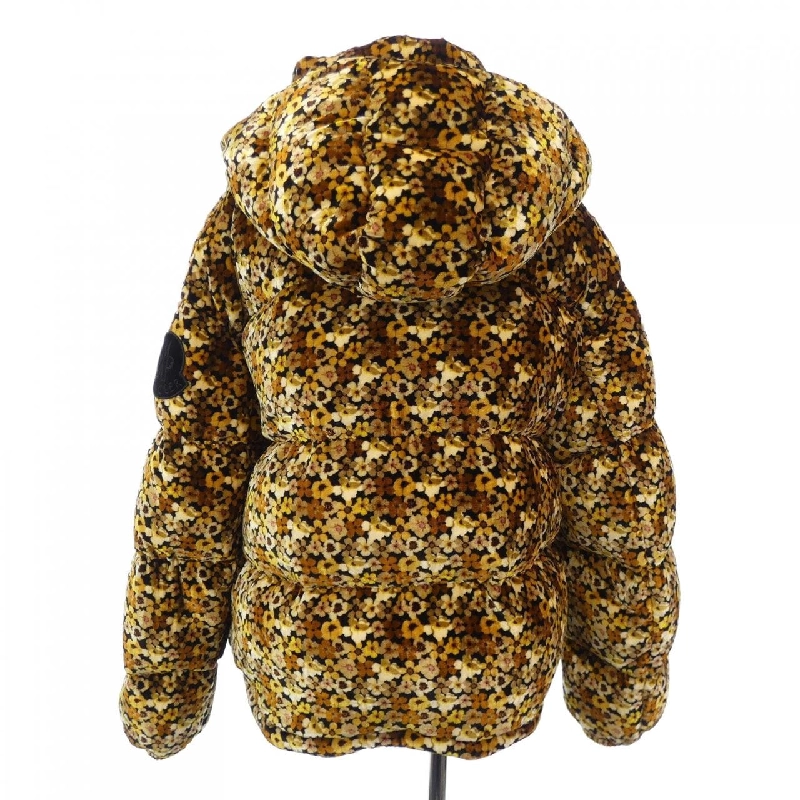 Áo khoác lông vũ MONCLER 643846