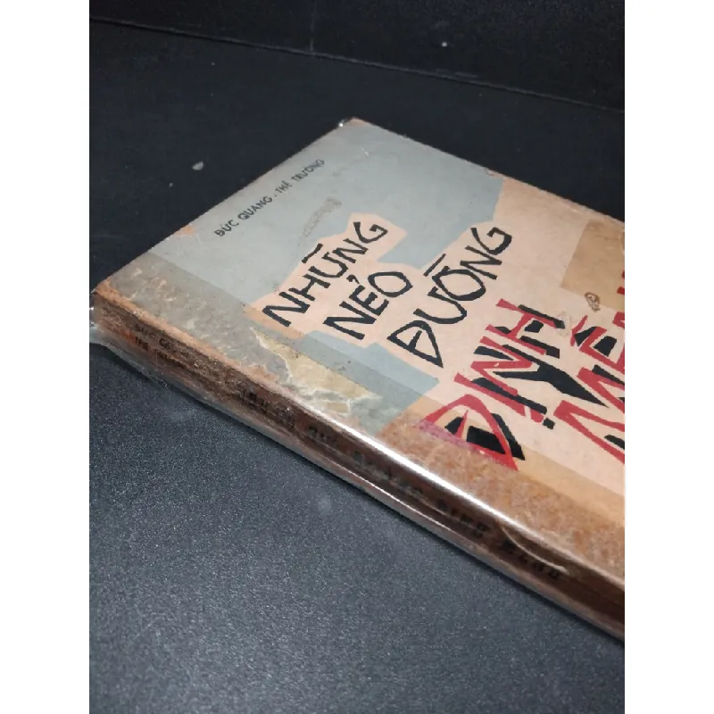 Những nẻo đường định mệnh mới 70% bẩn bìa, ố vàng, tróc gáy Đức Quang - Thế Trường HCM2603 VĂN HỌC 414935