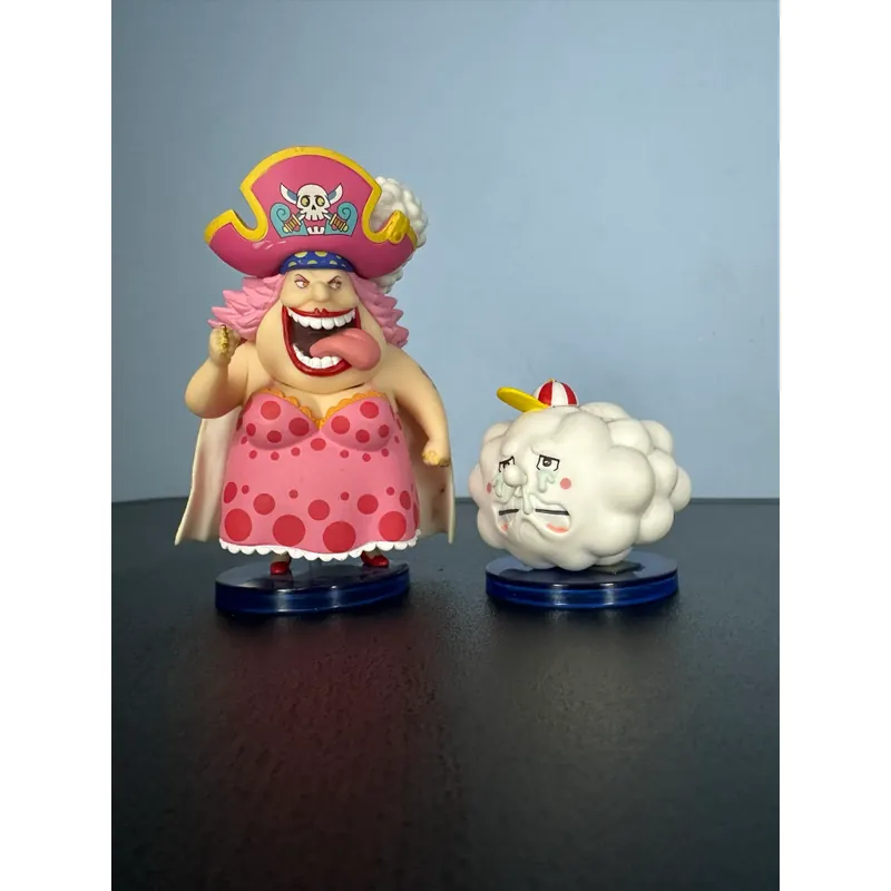 Mô hình big mom và mây Onepiece chính hãng 570187