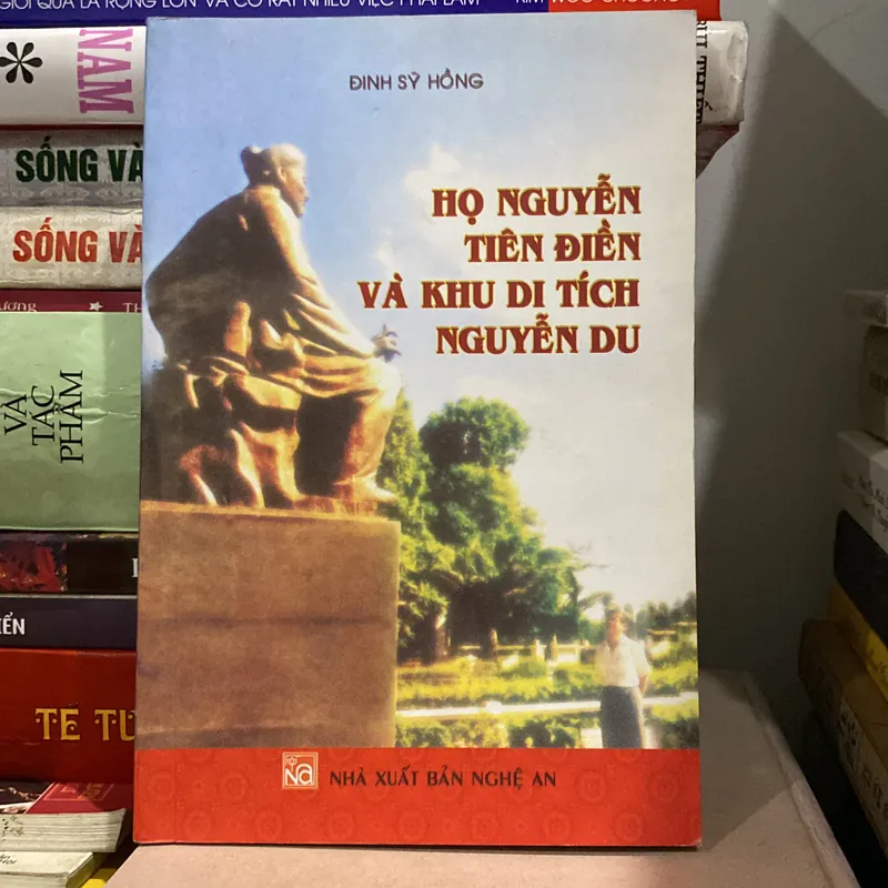 HỌ NGUYỄN TIÊN ĐIỀN VÀ KHU DI TÍCH NGUYỄN DU (XB 2014) 674897