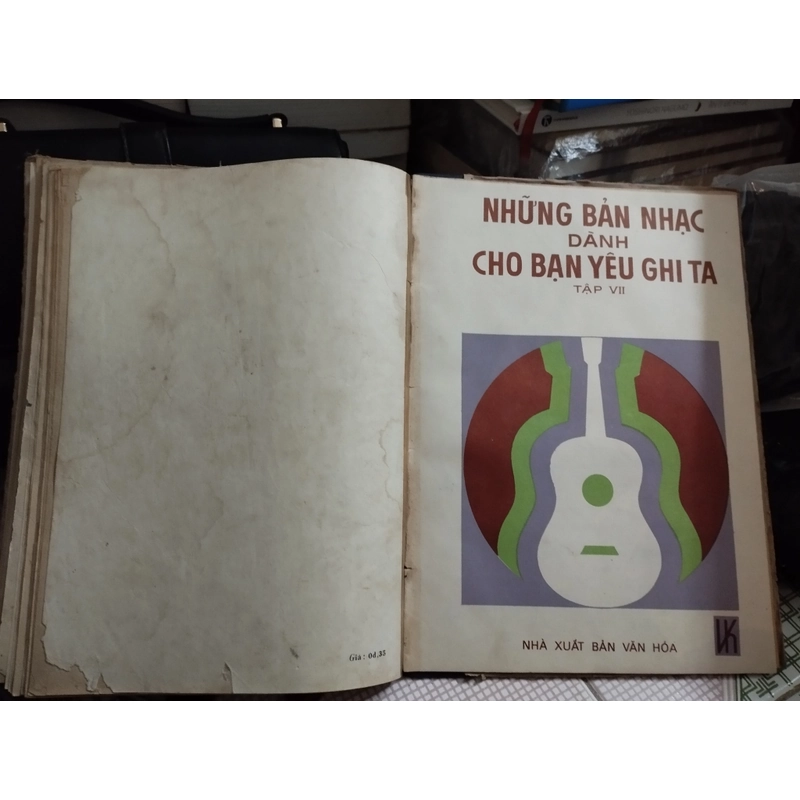 Set 12 số về nhạc được đóng thành 1quyển 501888
