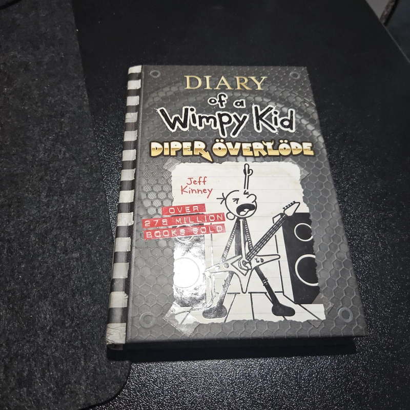 Sách thiếu nhi Diary of a Wimpy Kid - Diper Overlode, full tiếng Anh, như mới 95% 501014