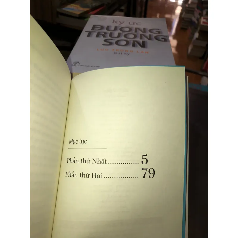 Một ví dụ xoàng - Nguyễn Bình Phương 1019131