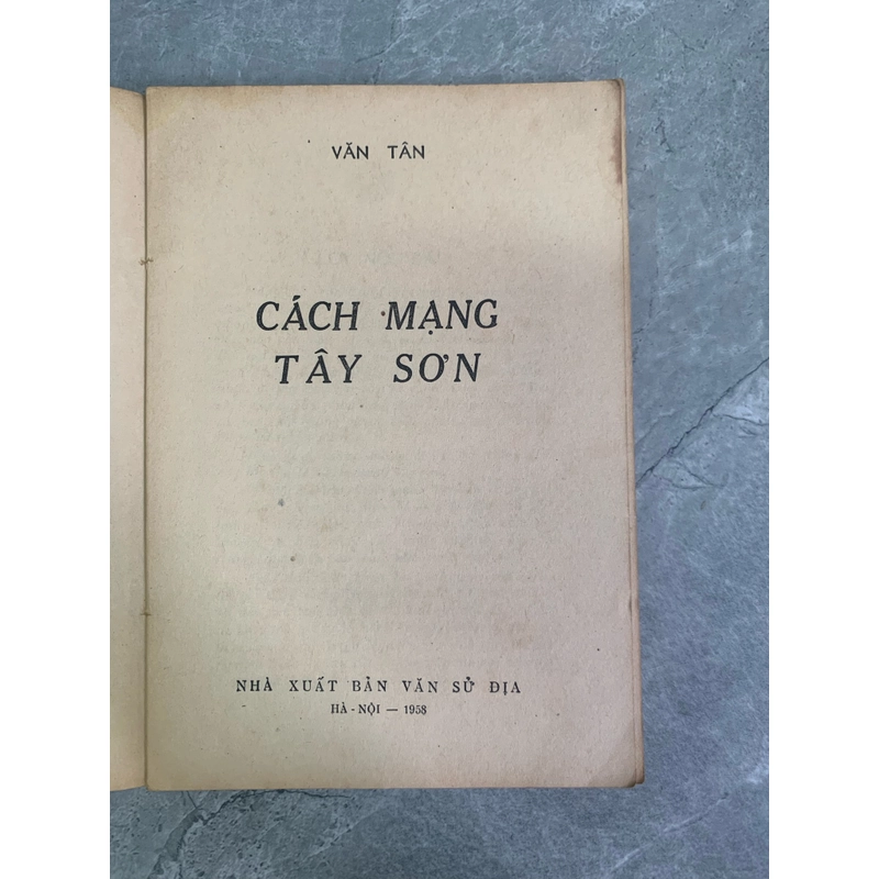 Văn Tân - Cách mạng Tây Sơn  300148