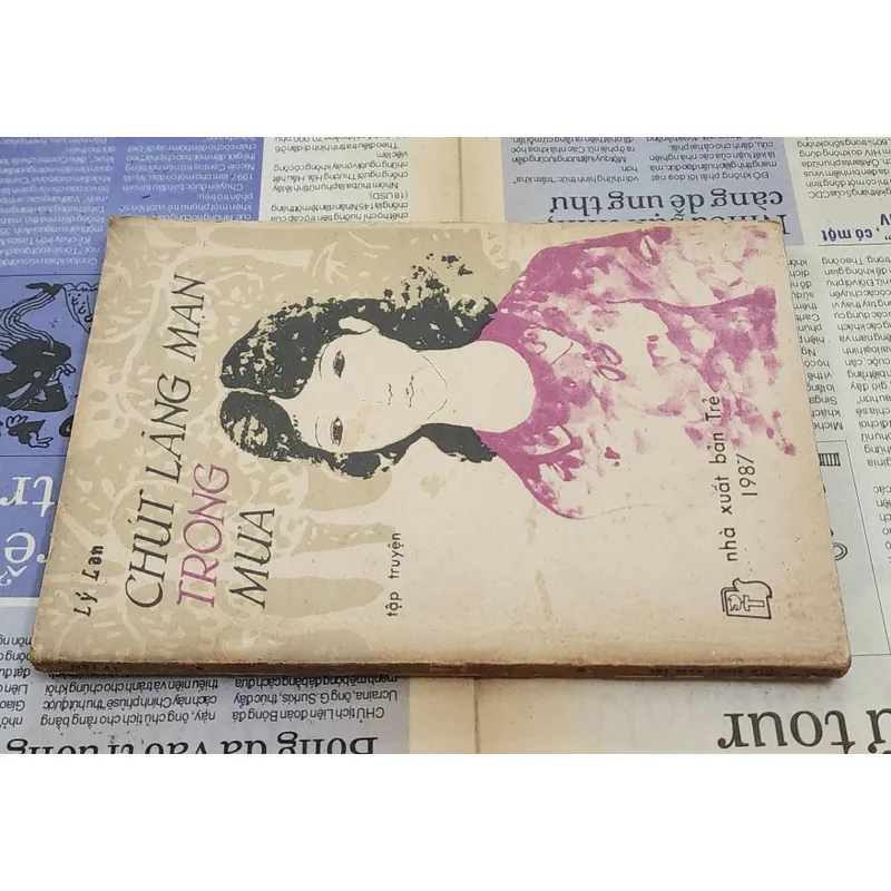 Tập truyện của Lý Lan - Chút lãng mạn trong mưa 708816