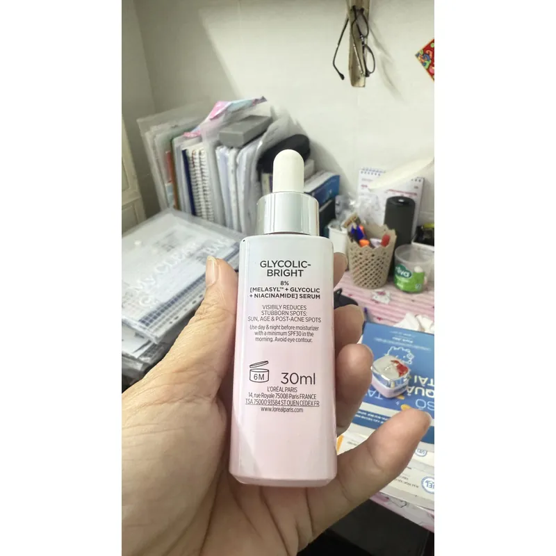 Pass lại Bộ Tinh chất và kem dưỡng L’oreal sáng da, mờ thâm nám 694529