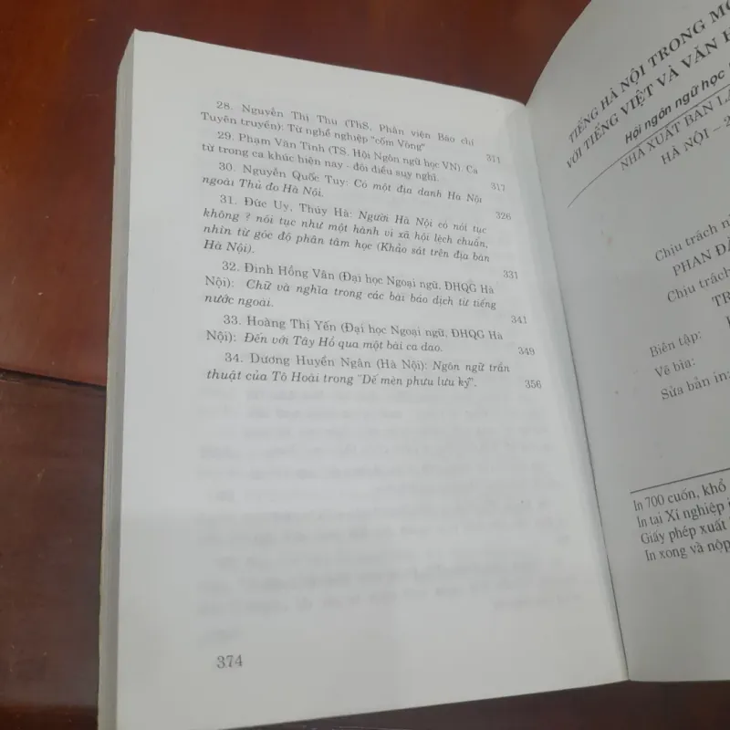 Tiếng Hà Nội trong mối quan hệ  với Tiếng Việt và Văn hóa Việt Nam 1020052