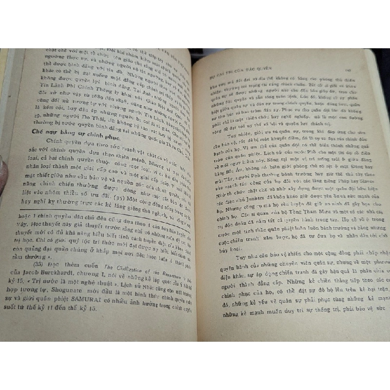 Những vấn đề căn bản của chính trị - Leslie Lipson 539241